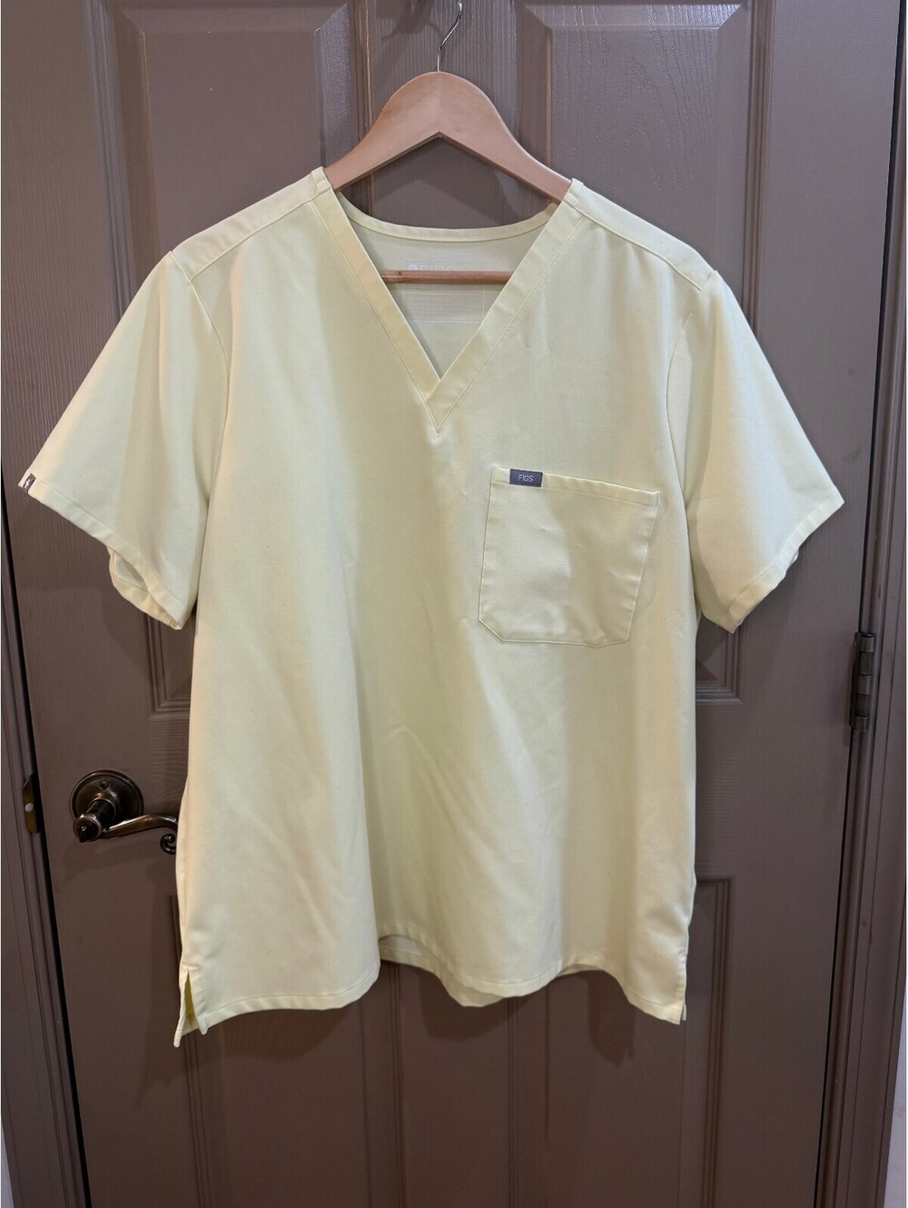 FIGS Catarina Scrub Top – Sunlight Yellow – Size XL 💛